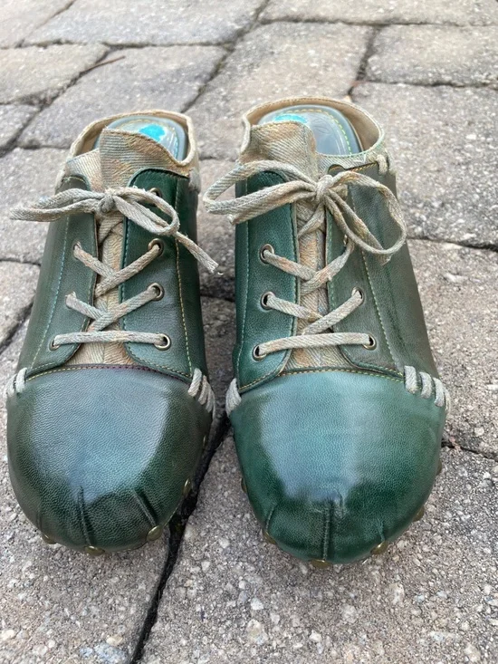 Green Hand-Painted Leather Studded Block Heel Clog Sandals sz 9.5 - Picture 6 of 9